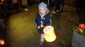 Leuchtende Lichter und glänzende Kinderaugen